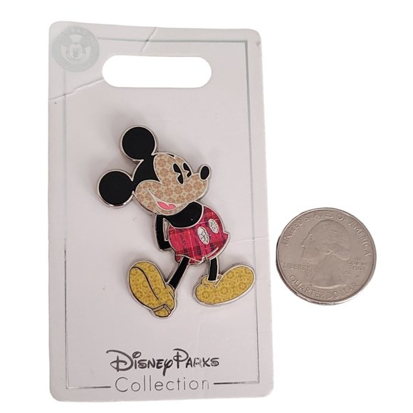 Disney Parked Collection Mickey Mouse Hands Behind Back Trading Pin K813 - Picture 4 of 7